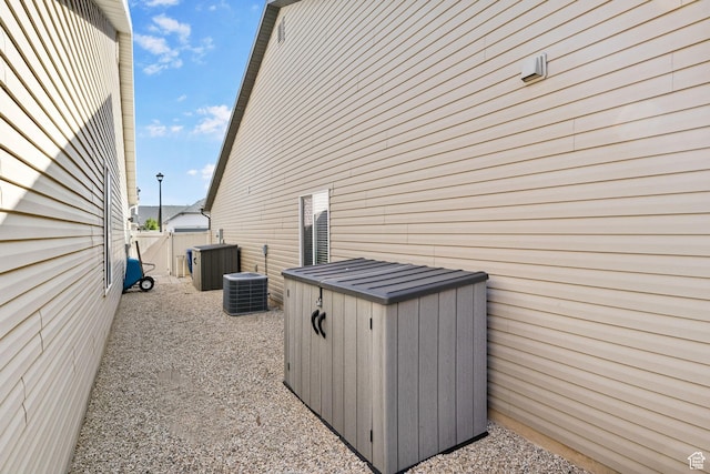 1135 Surrey Dr, North Salt Lake, UT 84054 - view of side of property with cooling unit