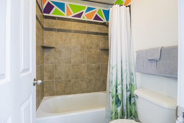113 E 1500 N, Vernal, UT 84078 - full bath with shower / bathtub combination with curtain and toilet