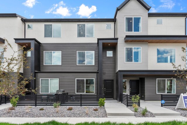 412 S 1110 W Unit 215, American Fork, UT 84003 - contemporary home with stucco siding