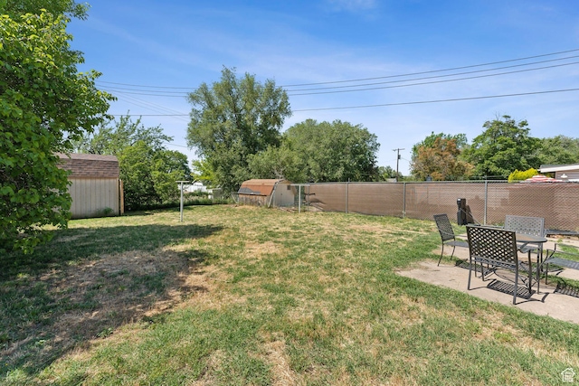 717 9th St, Ogden, UT 84404 - view of yard with a patio