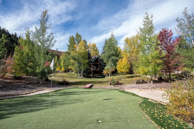3786 Beaver Creek Rd, Kamas, UT 84036 - surrounding community featuring an area to practice putting