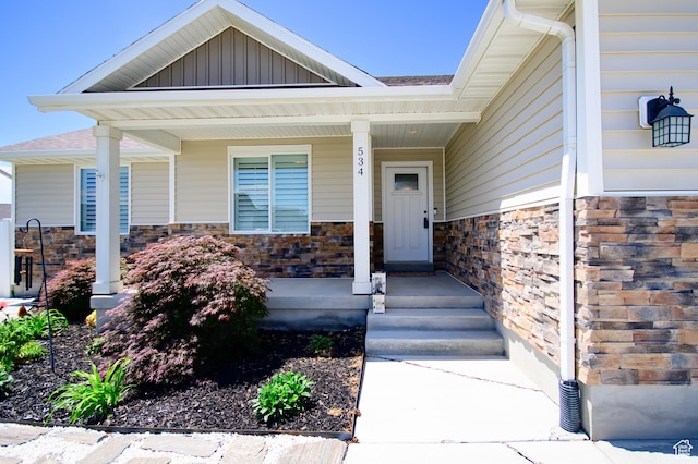 534 S Chan Dr, Grantsville, UT 84029 - entrance to property with stone siding and a porch