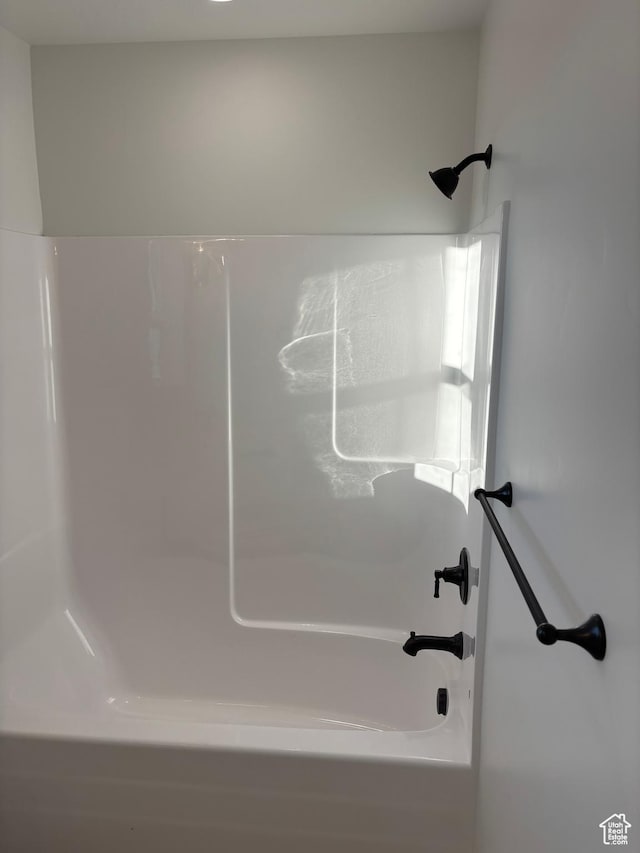 718 N 280 E, Tooele, UT 84074 - bathroom featuring shower / tub combination