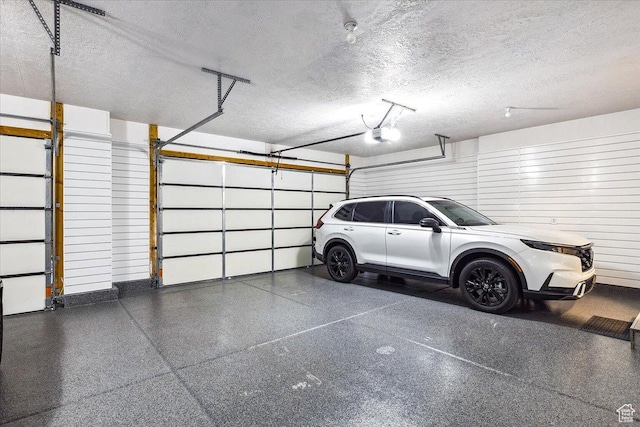 2548 E Ember Dr, Draper Ut Cnty, UT 84020 - garage with a garage door opener