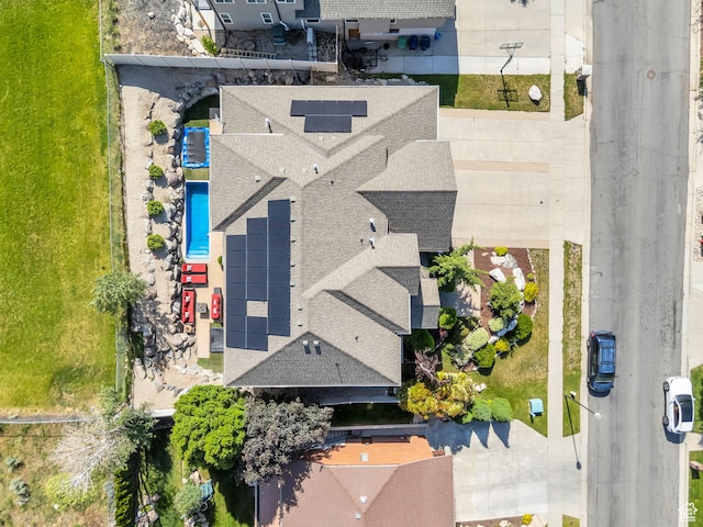 2894 E Cobblemoor Ln, Sandy, UT 84093 - view from above of property featuring a pool