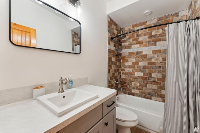 1085 Moose Hollow Rd, Robertson, WY 82944 - full bathroom featuring vanity, shower / bath combo with shower curtain, and toilet