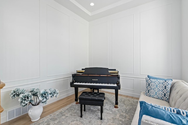 648 W 400 N, Mapleton, UT 84664 - living area featuring a decorative wall, wood finished floors, and recessed lighting