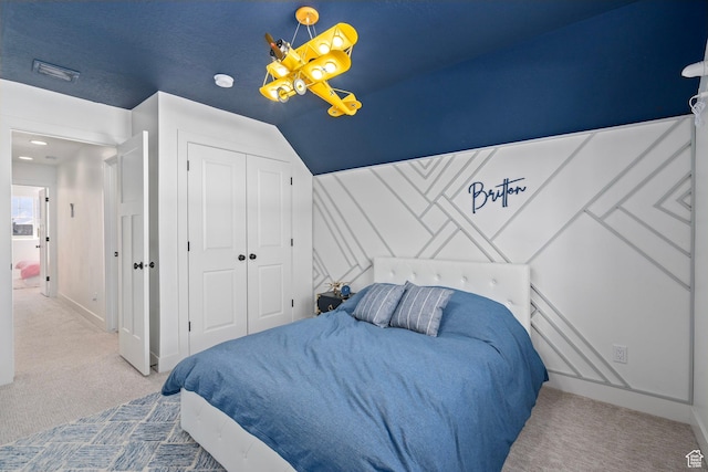648 W 400 N, Mapleton, UT 84664 - carpeted bedroom with a closet and vaulted ceiling