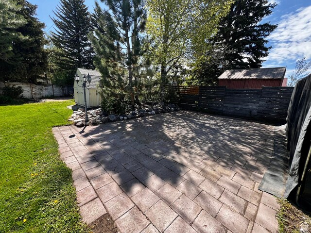 130 Cascade Quey St, Soda Springs, ID 83276 - wooden deck with a patio area