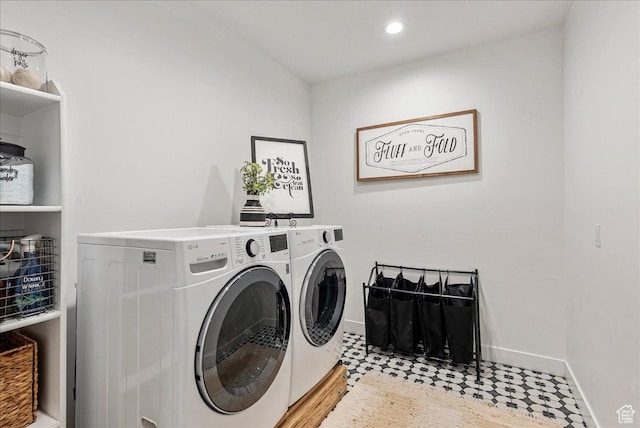 144 E 150 N, Vineyard, UT 84059 - laundry area featuring washing machine and clothes dryer, baseboards, and recessed lighting