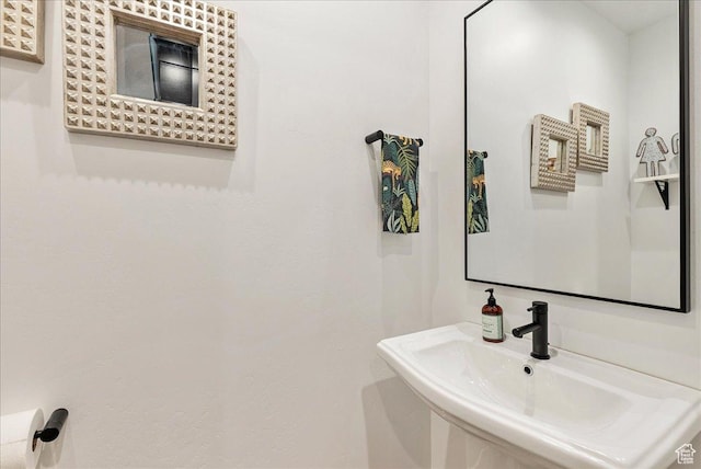 144 E 150 N, Vineyard, UT 84059 - bathroom with a sink