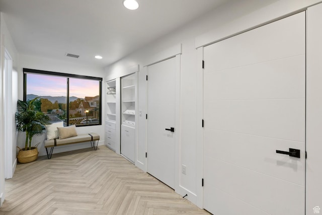 12719 S Outlaw Pl E, Draper, UT 84020 - living area with recessed lighting