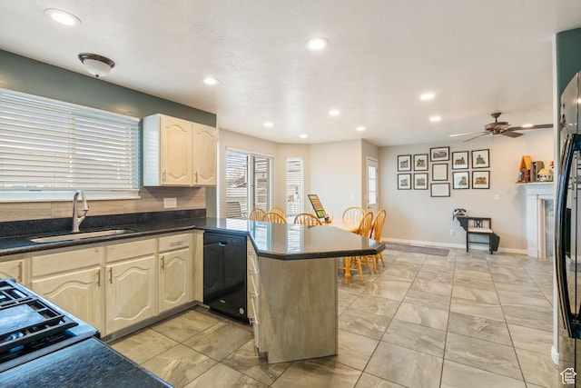 5029 W Copper Meadow Ln S, West Jordan, UT 84088 - kitchen featuring a sink, dishwasher, a peninsula, dark countertops, and recessed lighting