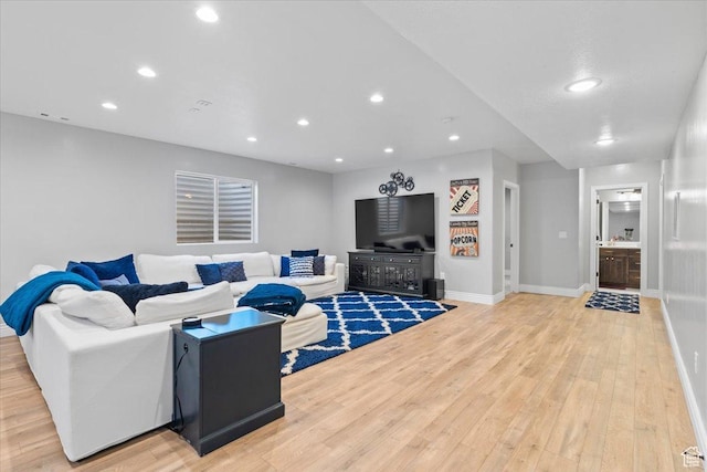 3352 N 200 W, Lehi, UT 84043 - living area featuring light wood-type flooring, recessed lighting, and baseboards
