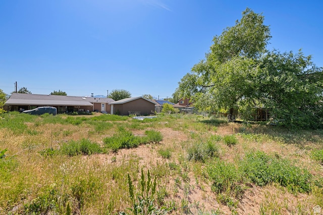 2554 S Chesterfield St W, West Valley City, UT 84119 - view of yard