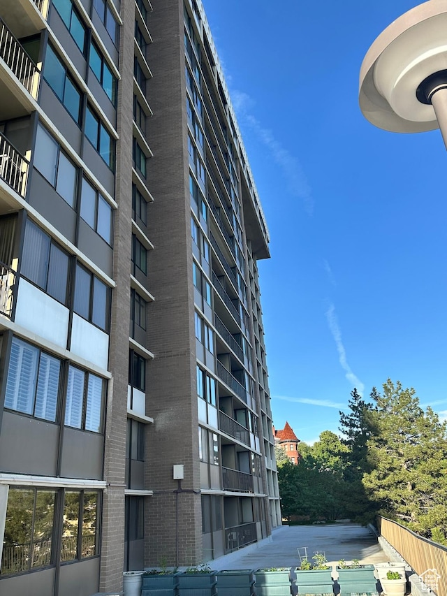 241 N Vine St W Unit 808W, Salt Lake City, UT 84103 - view of swimming pool