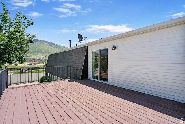 993 E 12600 S, Draper, UT 84020 - wooden terrace with a mountain view