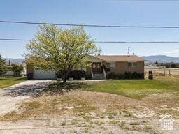 330 N 100 E, Centerfield, UT 84622 - ranch-style house featuring dirt driveway and a front yard
