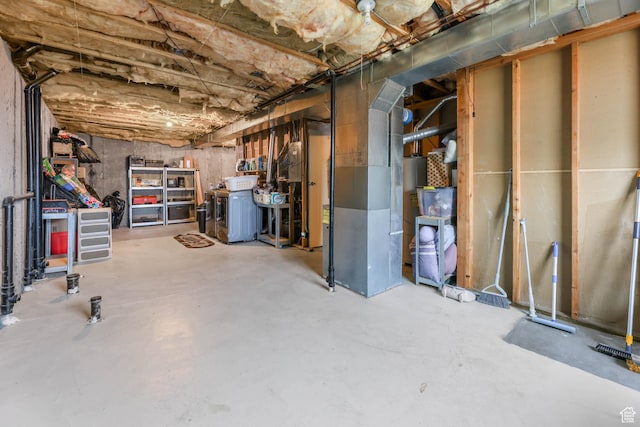 276 W 700 N, Tooele, UT 84074 - unfinished below grade area with washer / dryer and heating unit