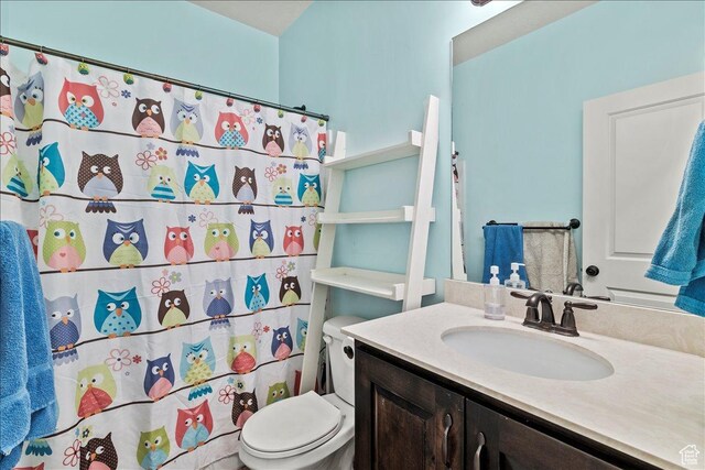 449 Travertine Way, Santaquin, UT 84655 - bathroom with vanity, toilet, and curtained shower