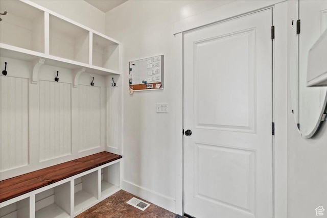 449 Travertine Way, Santaquin, UT 84655 - mudroom with baseboards