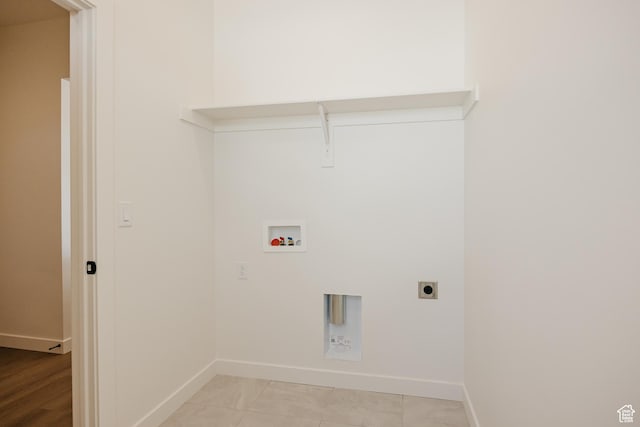 2597 E 360 S Unit 16, Spanish Fork, UT 84660 - washroom featuring baseboards, electric dryer hookup, and hookup for a washing machine