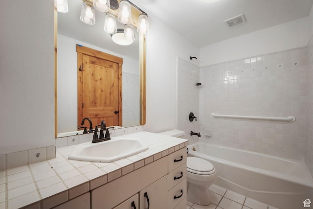 365 Parkview Dr, Summit Park, UT 84098 - full bath featuring toilet, vanity, shower / tub combination, and tile patterned flooring