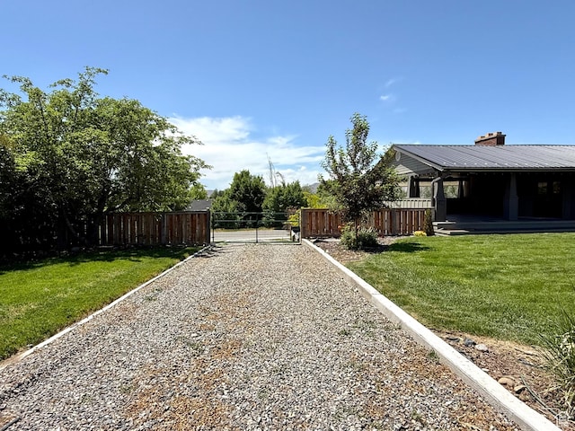 737 S 400 E, Payson, UT 84651 - view of yard featuring a gate and gravel driveway