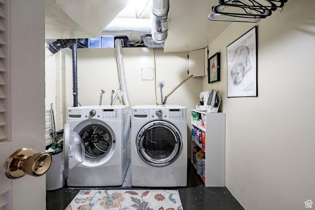 1376 E Perry Ave, Salt Lake City, UT 84103 - laundry area with washer and clothes dryer