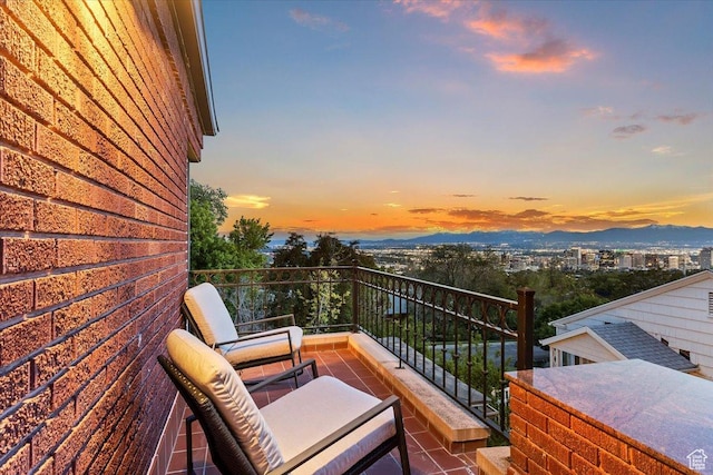 785 E Tenth Ave N, Salt Lake City, UT 84103 - view of balcony at dusk