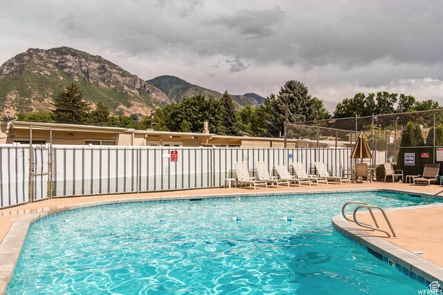 2091 N 180 E, Provo, UT 84604 - community pool featuring a mountain view
