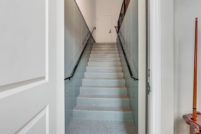 1736 S Range Rd, Saratoga Springs, UT 84045 - view of stairway