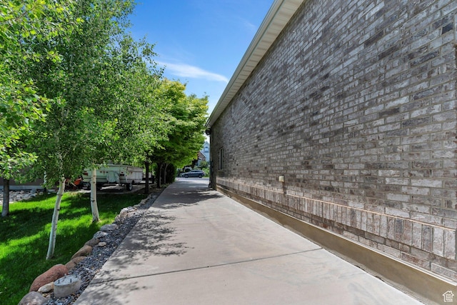 1736 S Range Rd, Saratoga Springs, UT 84045 - view of home's community with a yard
