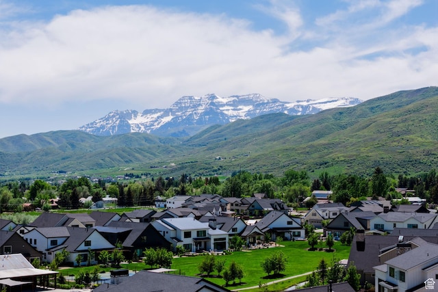 517 N Farm Hill Ln, Midway, UT 84049 - mountain view with nearby suburban area