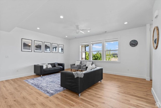732 W 800 S, Springville, UT 84663 - living area featuring light wood-type flooring, a ceiling fan, recessed lighting, and baseboards