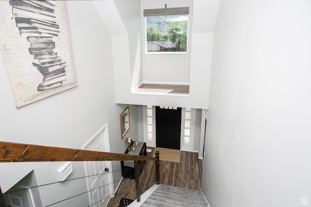 1062 Creek View Dr, Fruit Heights, UT 84037 - foyer entrance with baseboards