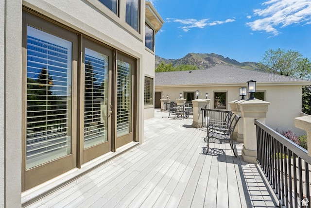 870 E Quail Hollow Cir, Alpine, UT 84004 - deck with a mountain view and outdoor dining space