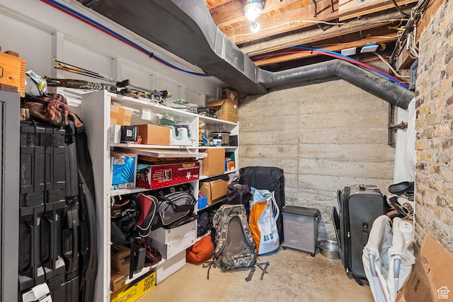 1250 E Center St, Springville, UT 84663 - view of storage