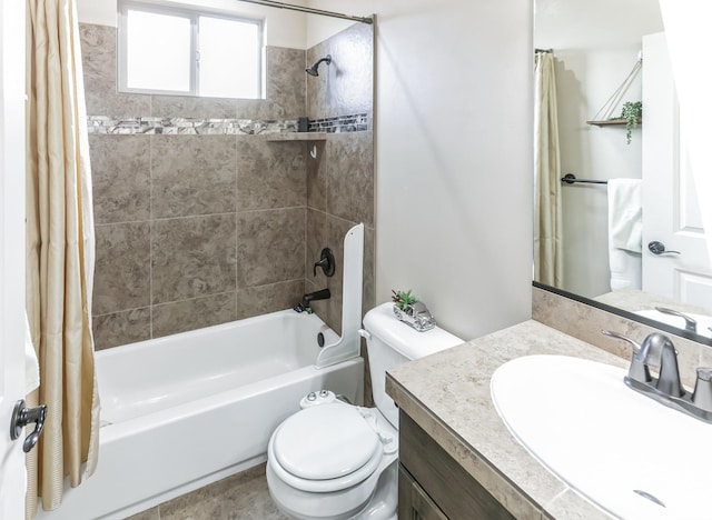 533 N Creek Ridge Cir, Washington, UT 84780 - bathroom with shower / bath combination with curtain, vanity, and toilet