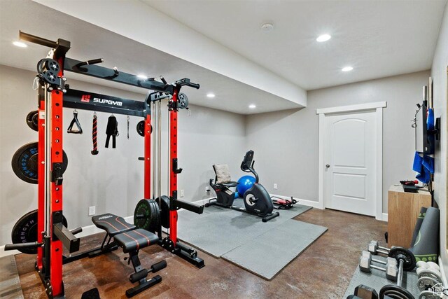 1097 E Highline Rd, Lake Point, UT 84074 - workout area featuring recessed lighting and baseboards