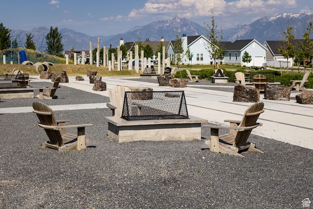 4937 W Calton Ln S, South Jordan, UT 84009 - surrounding community with a mountain view