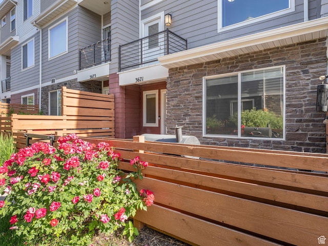 3671 W Sunrise Sky Ln Unit 1022, South Jordan, UT 84009 - entrance to property with stone siding