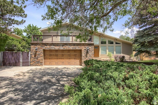 2203 E Flatiron Dr, Sandy, UT 84093