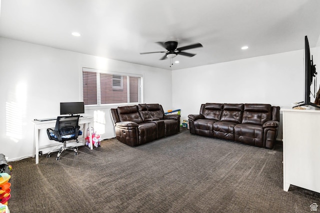 345 W 300 N, Richfield, UT 84701 - carpeted living room featuring a ceiling fan and recessed lighting