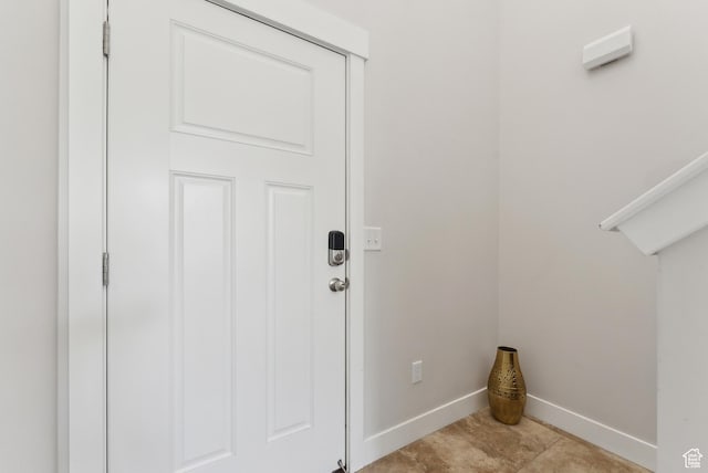 4269 S Haven Park Way, Holladay, UT 84124 - laundry area featuring baseboards and tile patterned flooring