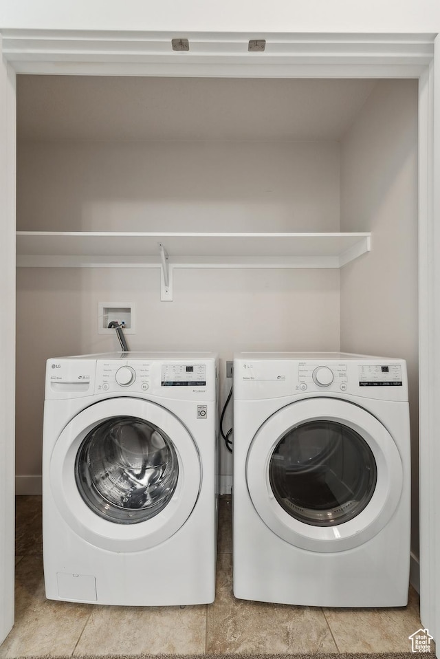 4269 S Haven Park Way, Holladay, UT 84124 - laundry room with independent washer and dryer