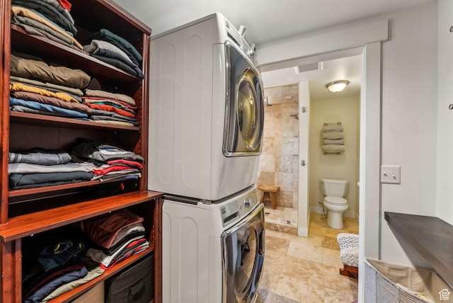 705 Parkview Dr, Summit Park, UT 84098 - laundry area featuring stacked washer / dryer