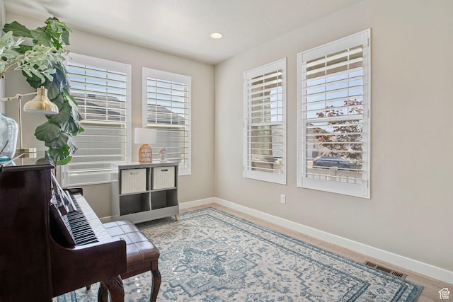 1295 E Granite Peak Rd, Eagle Mountain, UT 84005 - living area featuring baseboards and recessed lighting