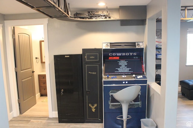 730 S 300 W, Garland, UT 84312 - bar featuring light wood-type flooring