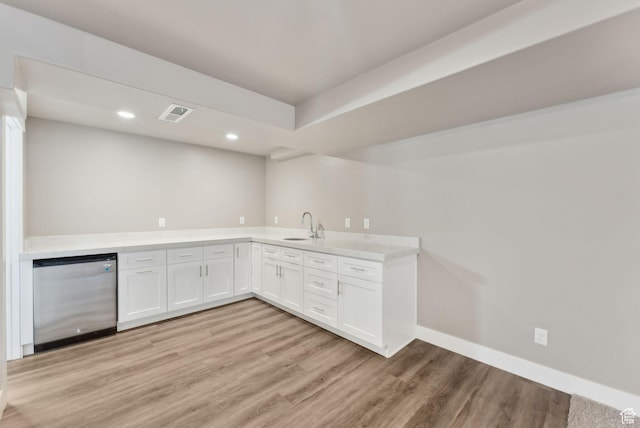 1184 S 2300 E, Spanish Fork, UT 84660 - indoor bar featuring stainless steel dishwasher, light wood-type flooring, baseboards, and recessed lighting